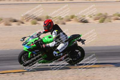 media/Dec-10-2023-SoCal Trackdays (Sun) [[0ce70f5433]]/Turn 9 Inside Set 2 (1115am)/